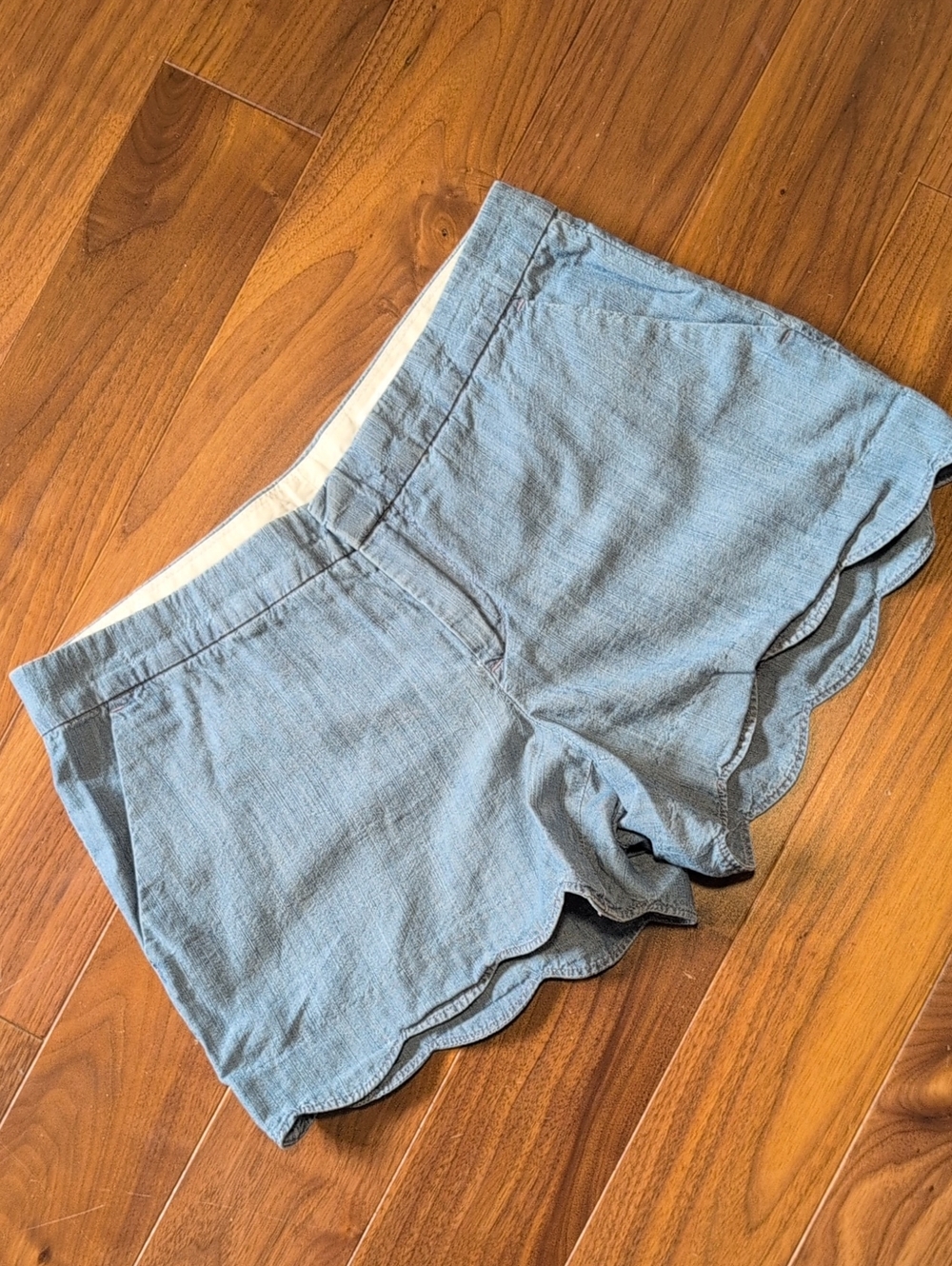 Club Monaco Light Blue Scalloped Hem Chambray Denim Shorts